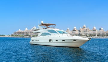 Luxury Yacht SilverCreek 61 Ft