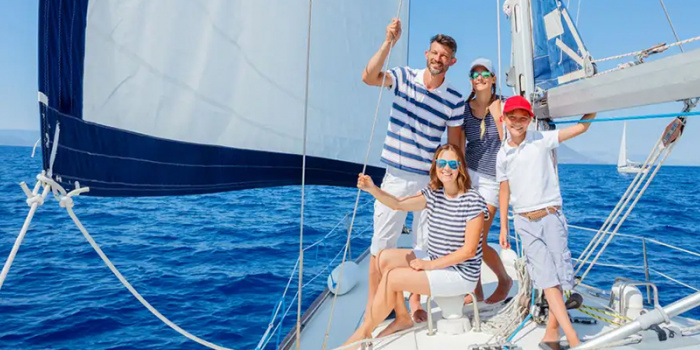 Family-Friendly Yacht Charters in Dubai: Creating Unforgettable Memories