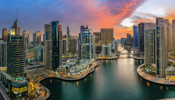 Dubai Dreaming: A Complete Guide to Living the Good Life in the UAE