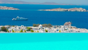 Best islands (and a town) to see in Greece